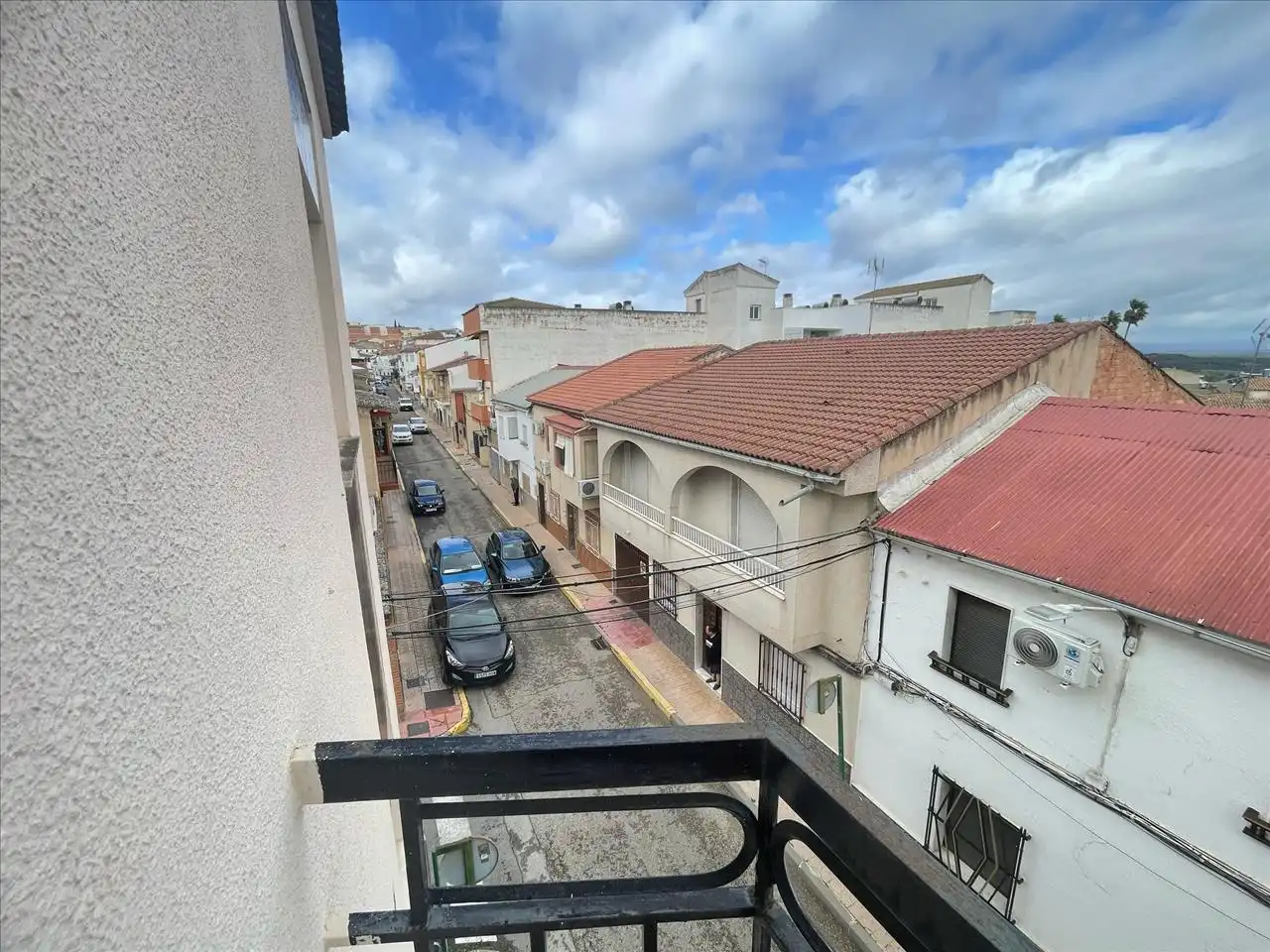 Außenansicht von Wohnung zum Verkauf in Mengíbar mit Balkon