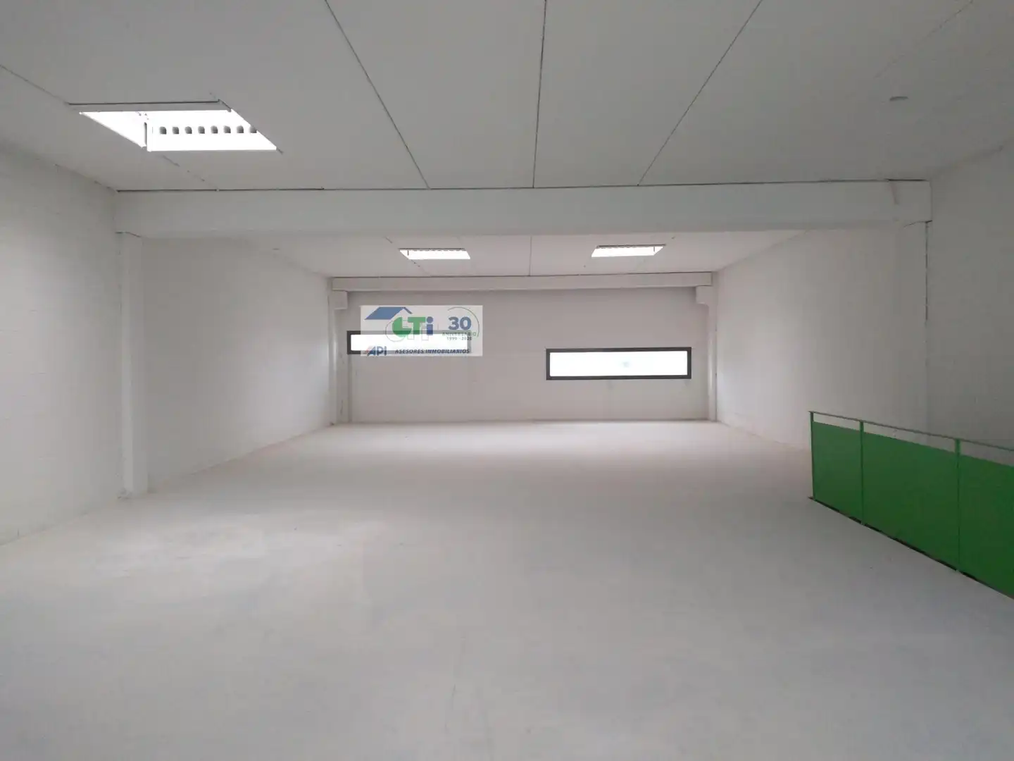 Nau industrial de lloguer a CALLE AJEDREA, imagen 2