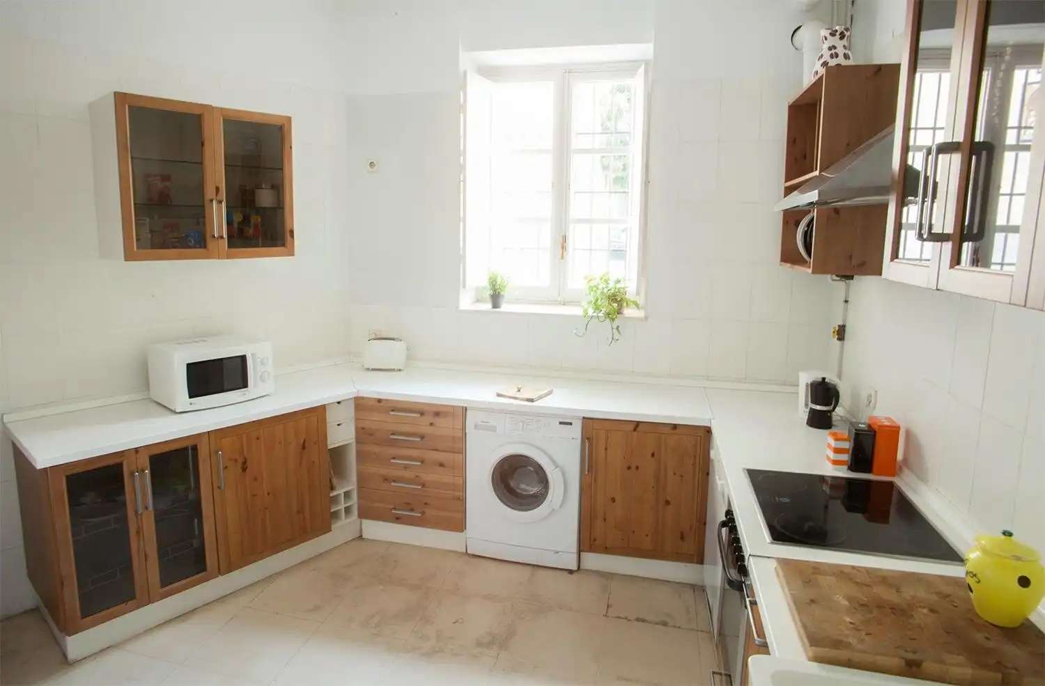 Cuina de Casa o xalet de lloguer en Sevilla amb Aire condicionat, Calefacció i Terrassa
