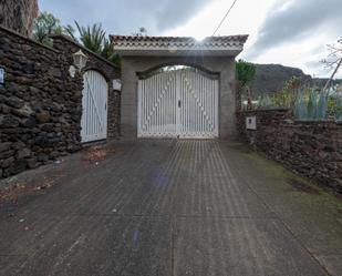 Vista exterior de Casa o xalet en venda en Las Palmas de Gran Canaria amb Jardí privat, Terrassa i Traster