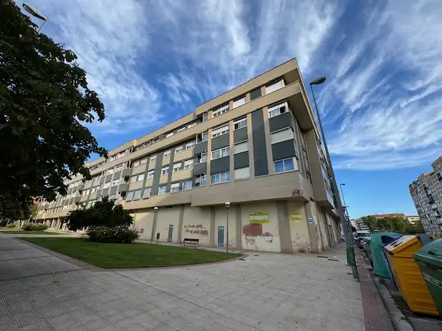 Moto in affitto a Calle Paula Montalt 11, imagen 17