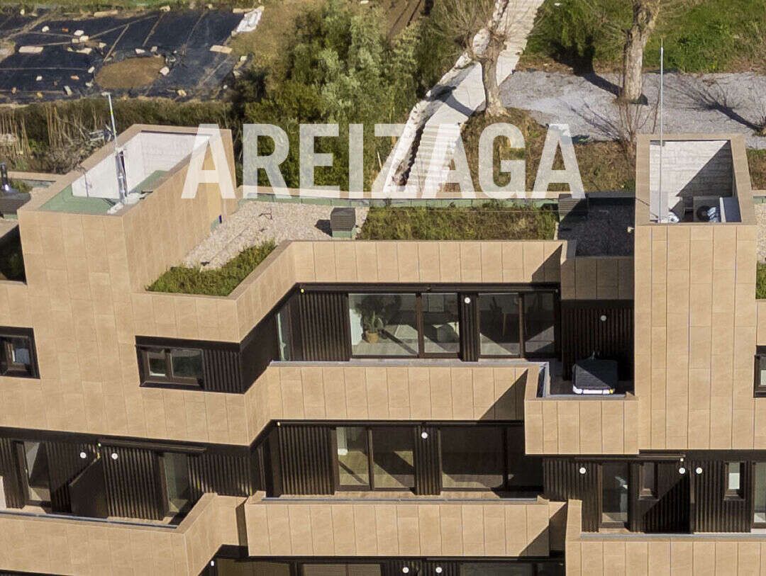 Exterior view of Flat for sale in Donostia - San Sebastián   with Heating, Private garden and Terrace