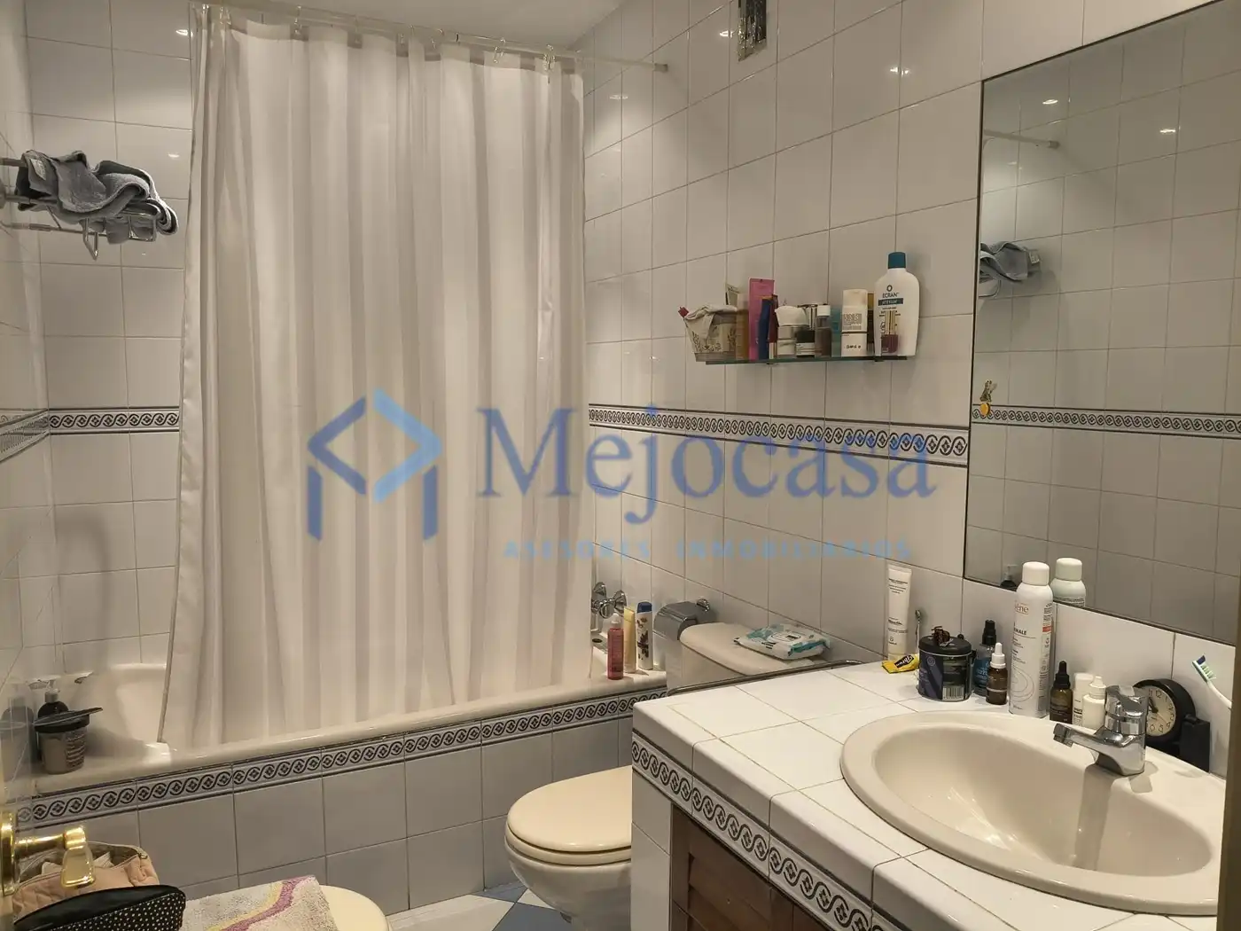 Badezimmer von Wohnung zum Verkauf in Fuencarral - El Pardo