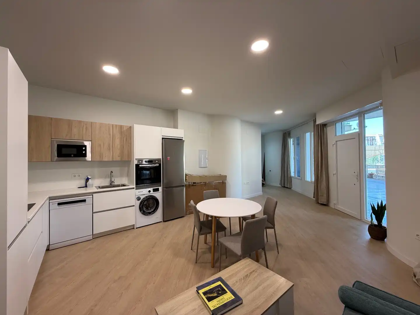 Cocina de Apartamento en venta en Granada con Aire acondicionado, Calefacción y Amueblado