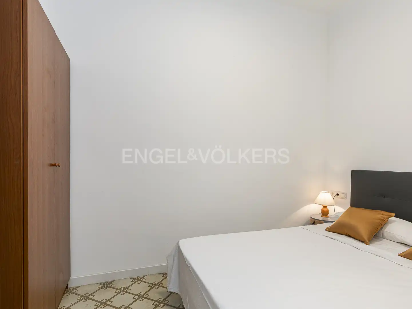 Bedroom of Flat for rent in Barcelona  with Air Conditioner, Heating and Parquet flooring