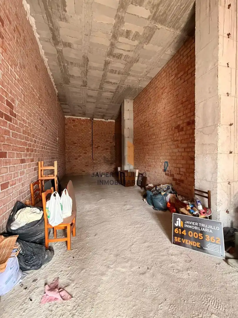 Gewerbefläche zum Verkauf in Urbanización Santa Rosa, imagen 2