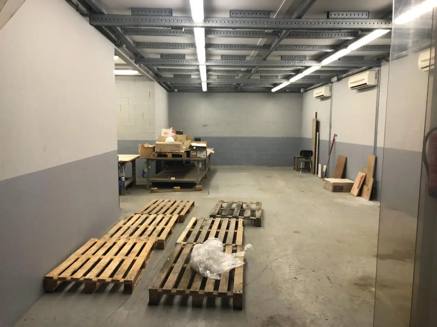 Nau industrial en venda en Abrera