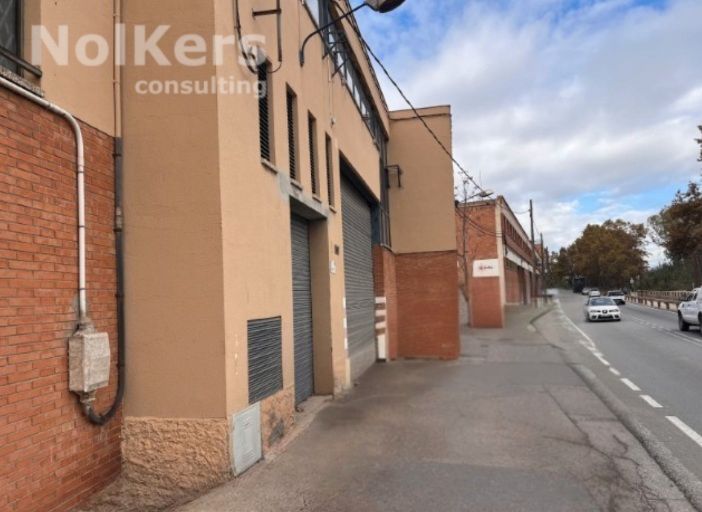 Vista exterior de Nau industrial de lloguer en Santa Coloma de Cervelló