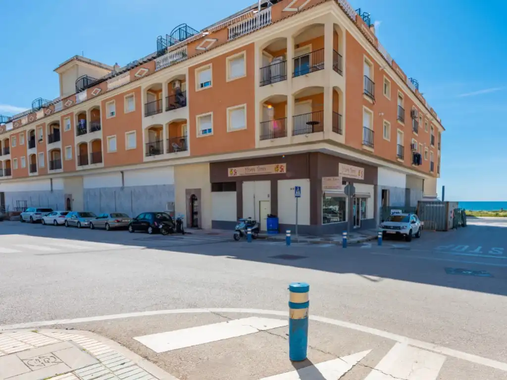 Vista exterior de Àtic de lloguer en Rincón de la Victoria amb Terrassa i Moblat