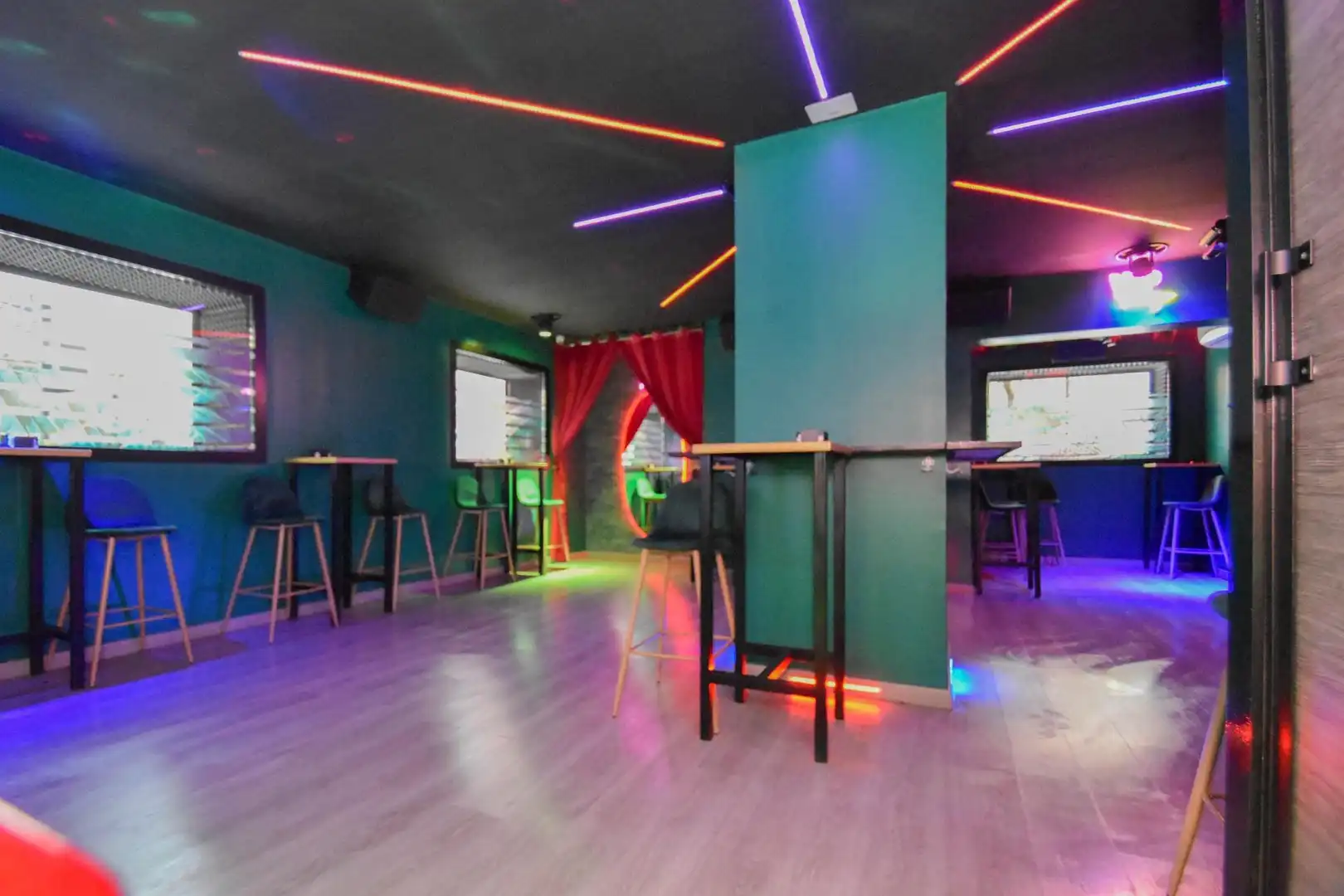 Business premises for transfer in Calle socrates 22, imagen 3