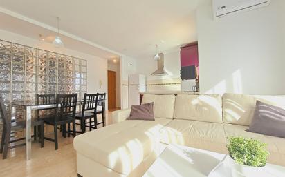 Living room of Apartment for sale in Chiclana de la Frontera  with Private garden, Parquet flooring and Terrace