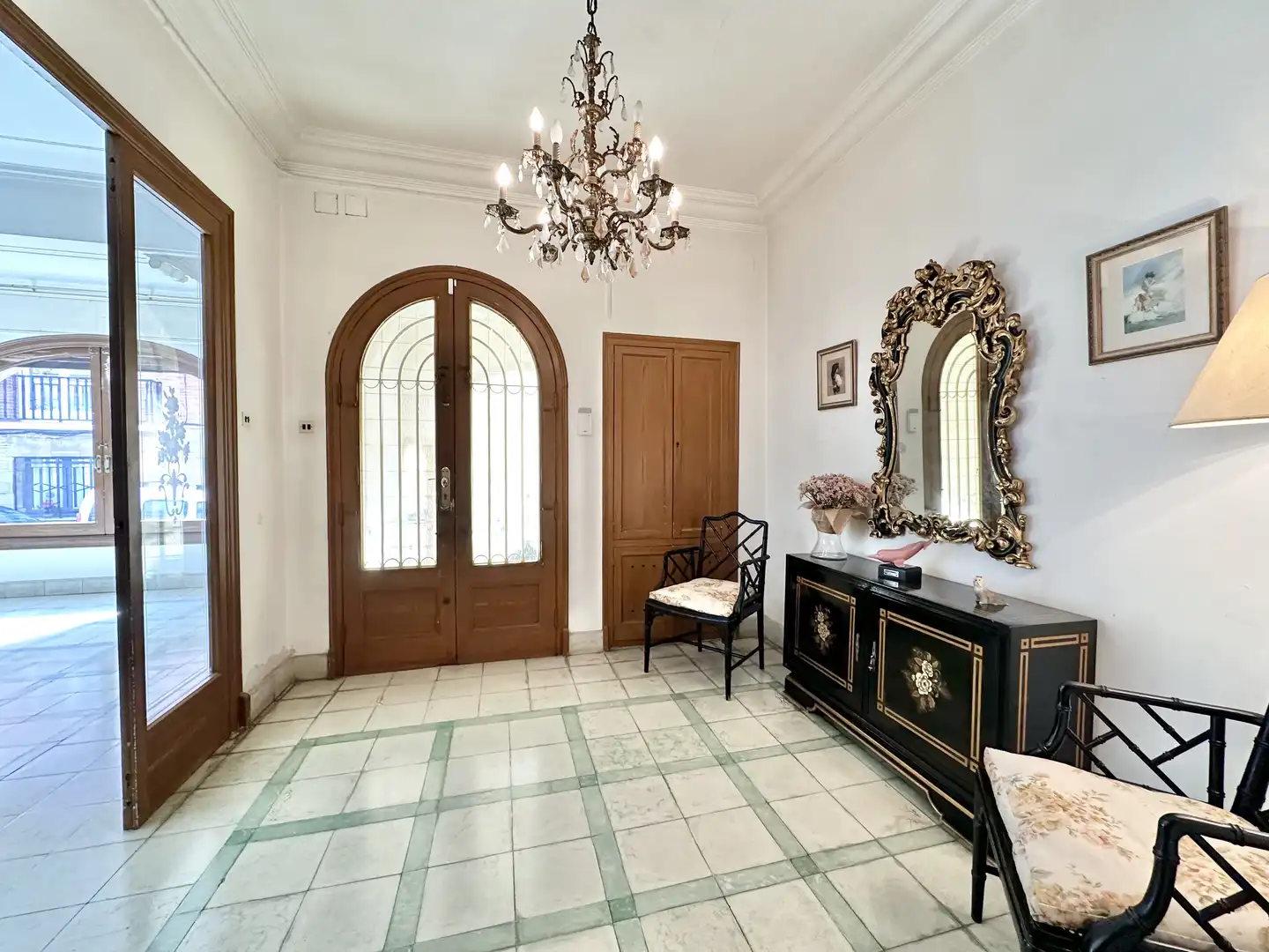 Einfamilien-Reihenhaus zum Verkauf in El Masnou mit Heizung, Privatgarten und Terrasse