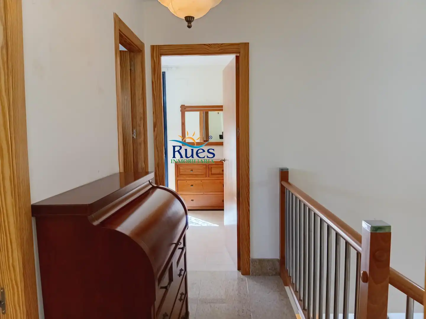 Einfamilien-Reihenhaus zum Verkauf in Torreblanca mit Terrasse, Balkon und Gemeinschaftspool