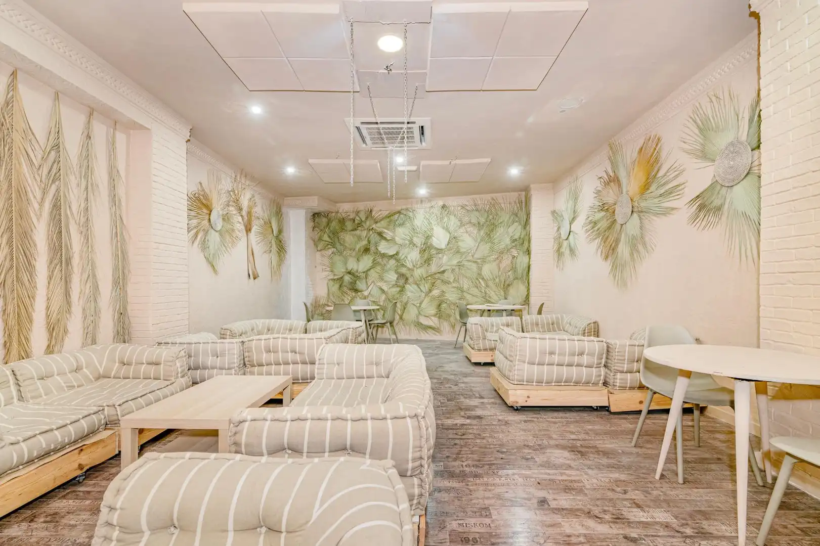 Business premises for sale in Calle del Cristo de Medinaceli 4, imagen 2