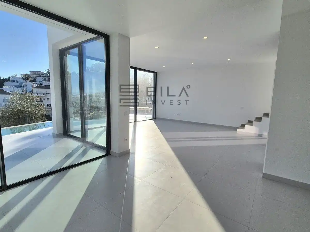 Chalet con piscina en venta en Cerros del Aguila, imagen 13