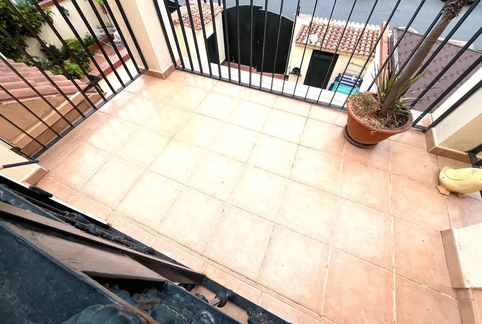 Terrasse von Einfamilien-Reihenhaus zum Verkauf in El Portil mit Möbliert und Balkon