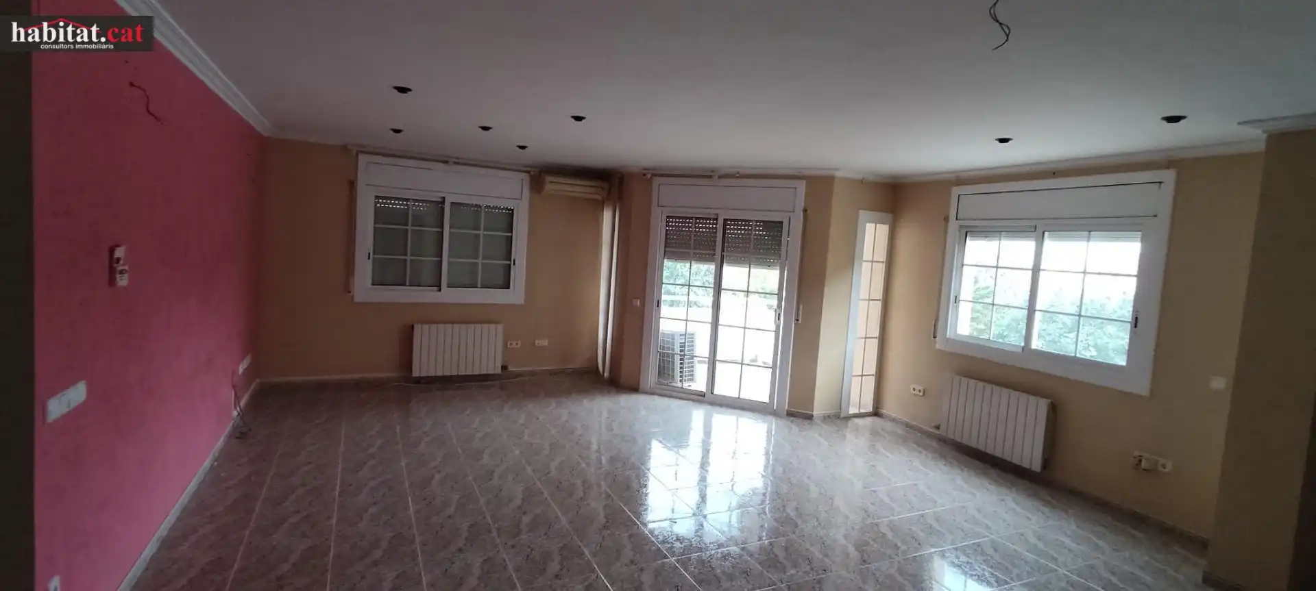 Piso en venta en Cubelles con Balcón