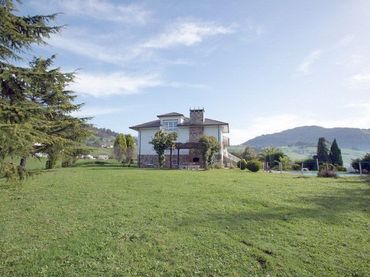 House with garden for sale in Valdés - Luarca