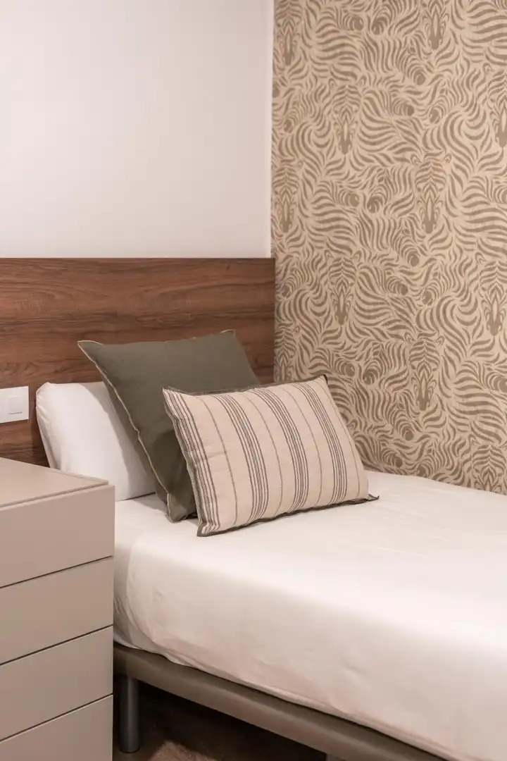 Bedroom of Flat for rent in Valencia  with Air Conditioner, Heating and Furnished
