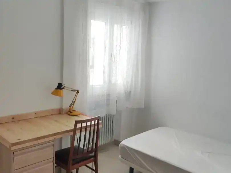 Bedroom of Flat for share in San Bernardo - Carmelitas - Campus