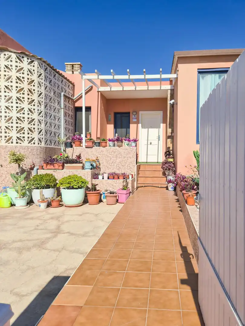 Terrasse von Einfamilien-Reihenhaus zum Verkauf in Antigua