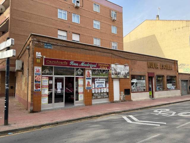 Local comercial en Alquiler en Rinconada