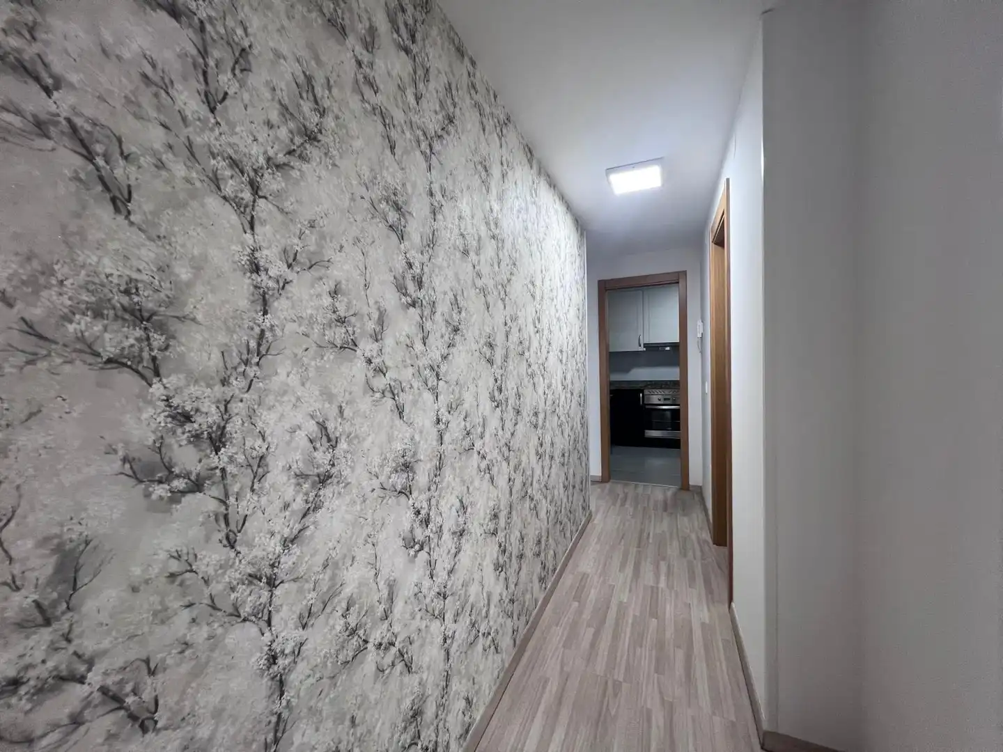 Piso de alquiler en Oviedo  con Calefacción, Terraza y Trastero
