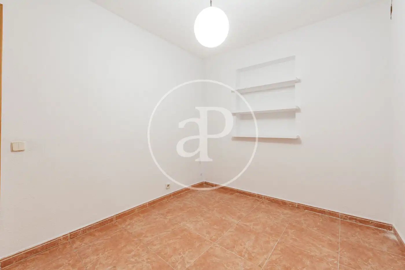 Flat for sale in Madrid  with Heating