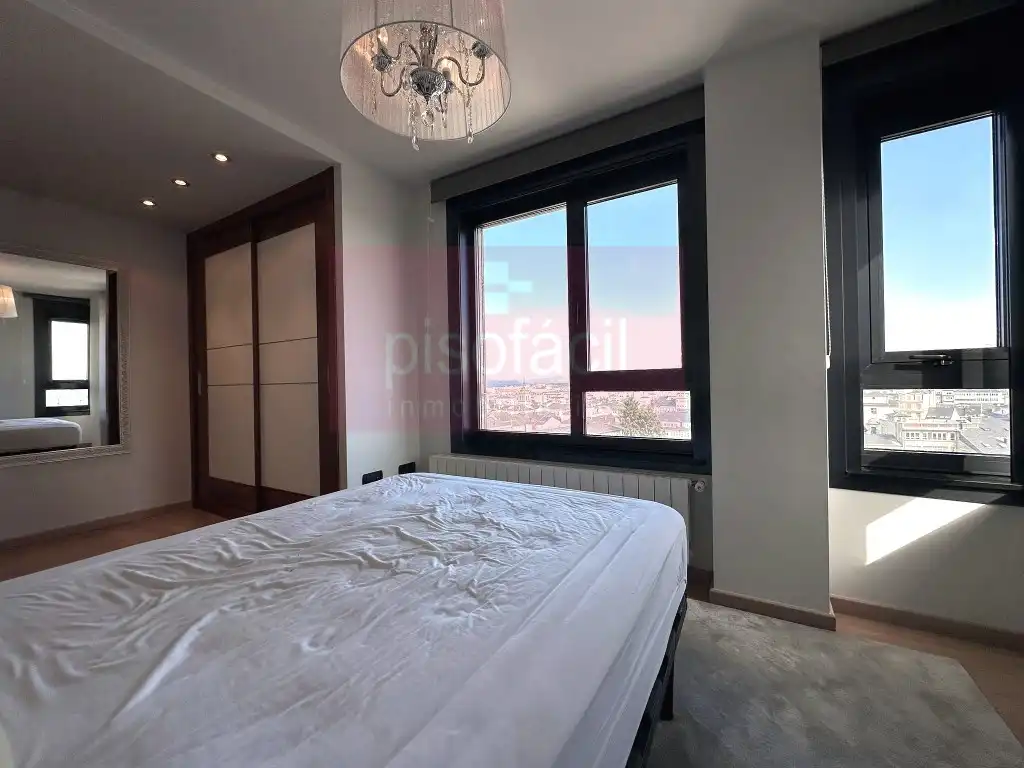Bedroom of Flat for rent in Lugo