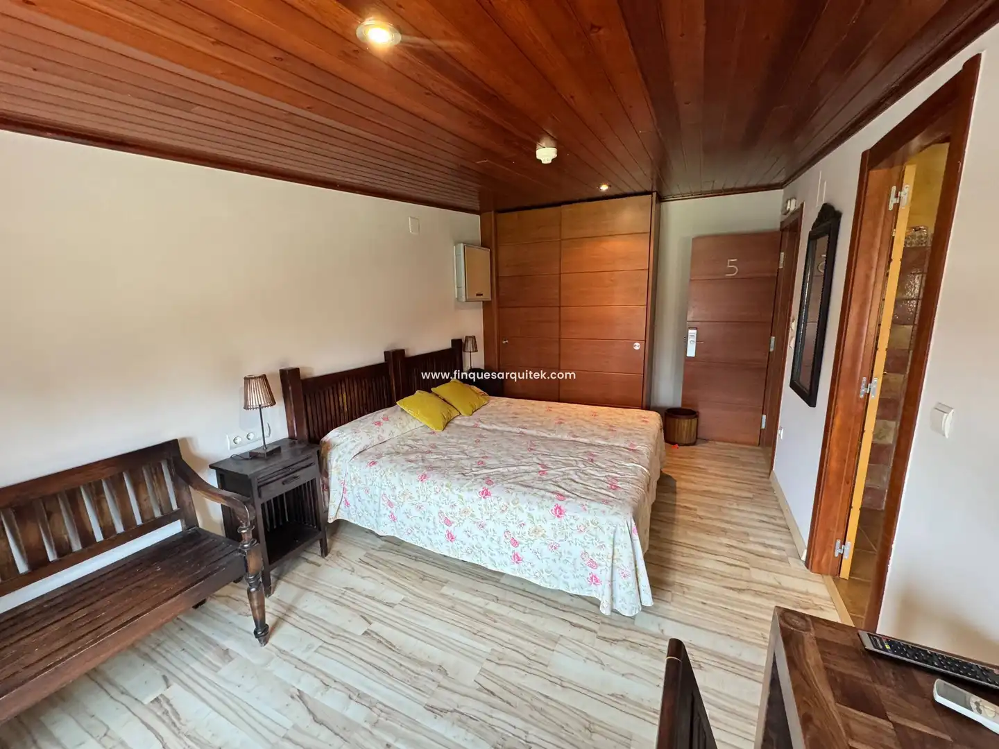 Dormitori de Casa o xalet en venda en Binéfar amb Aire condicionat, Calefacció i Jardí privat