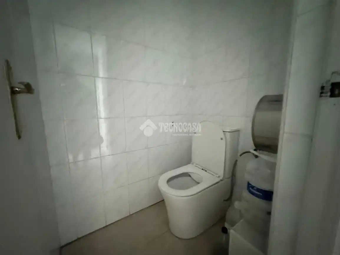 Badezimmer von Büro zur Miete in San Sebastián de los Reyes