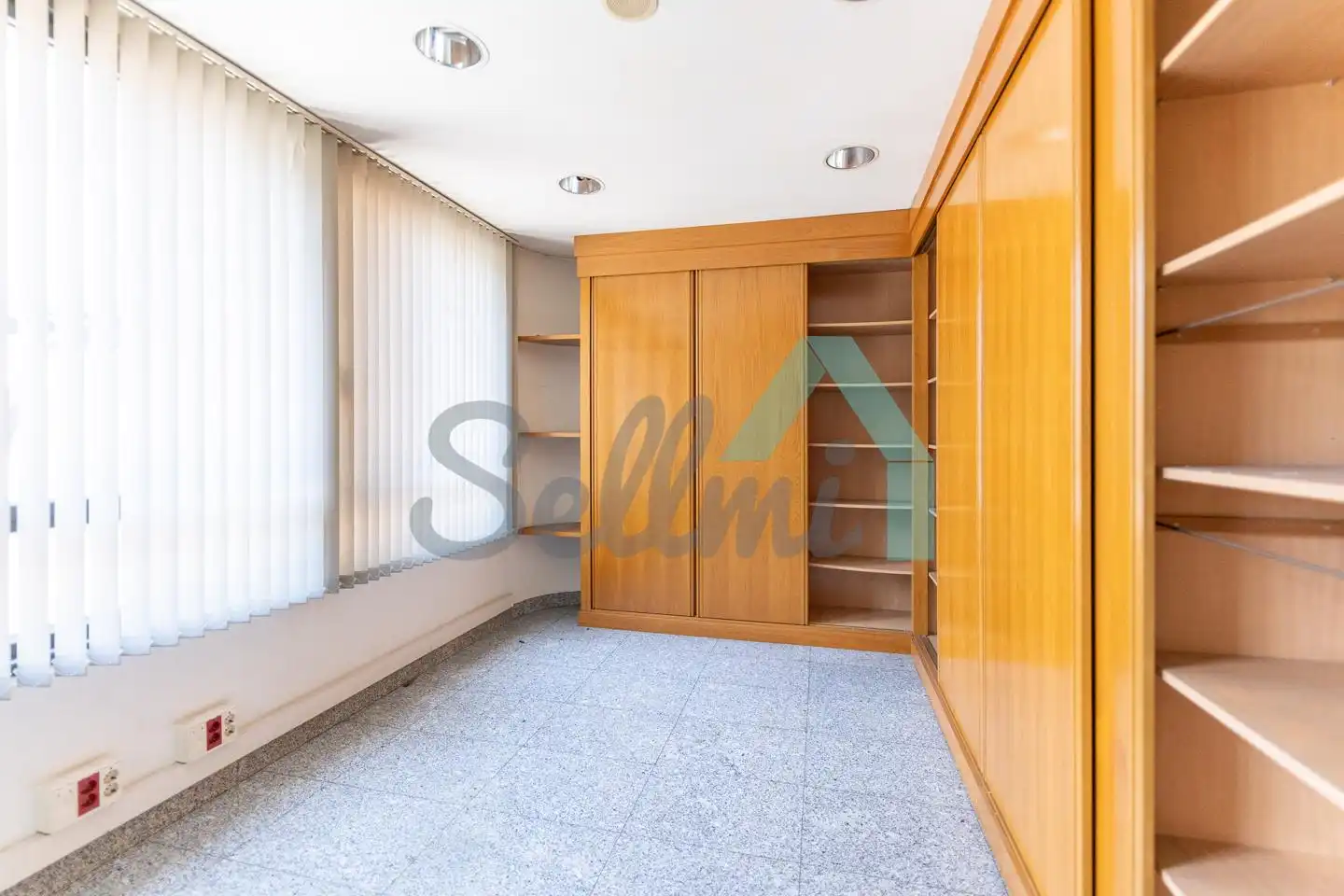 Piso en venta en Oviedo  con Parquet