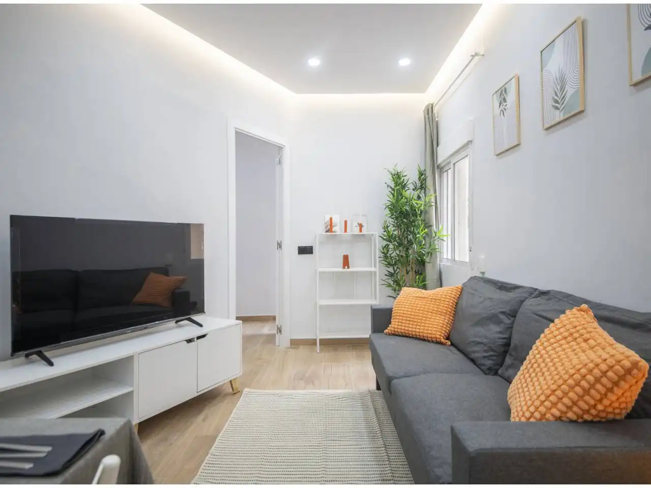 Living room of Flat for sale in Igualada  with Parquet flooring and Furnished