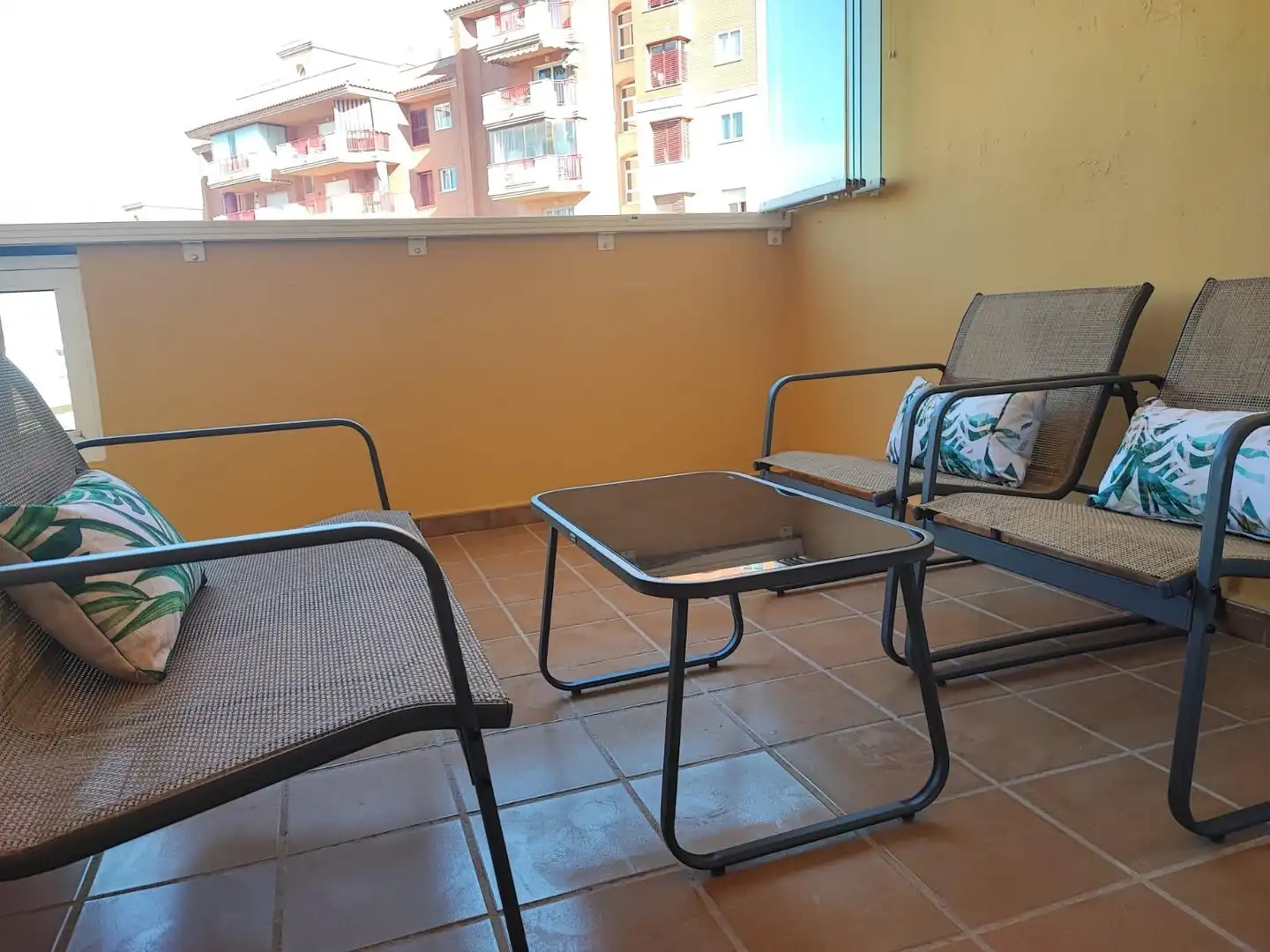 Terrassa de Pis de lloguer en Fuengirola amb Aire condicionat, Terrassa i Moblat