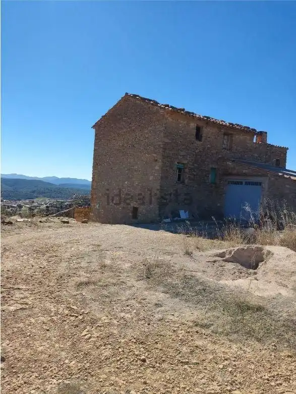 Finca rústica en venta en Zucaina