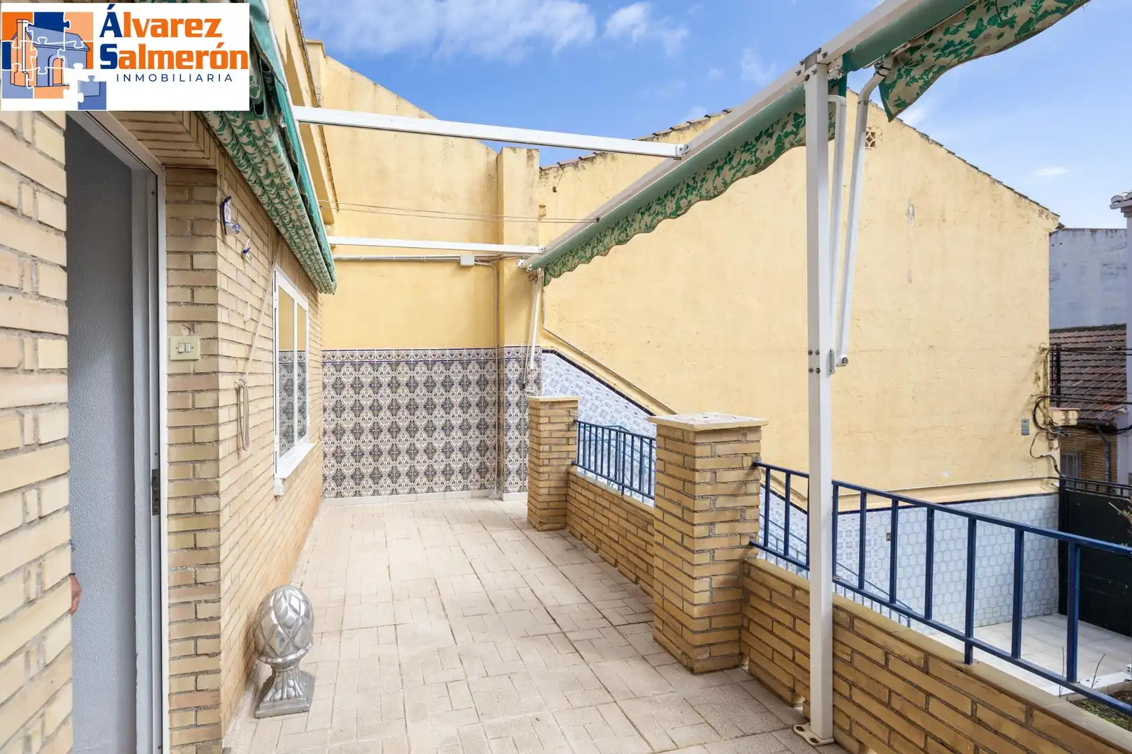 Terrace of Houses for sale in Armilla  with Air Conditioner, Storage room and Balcony
