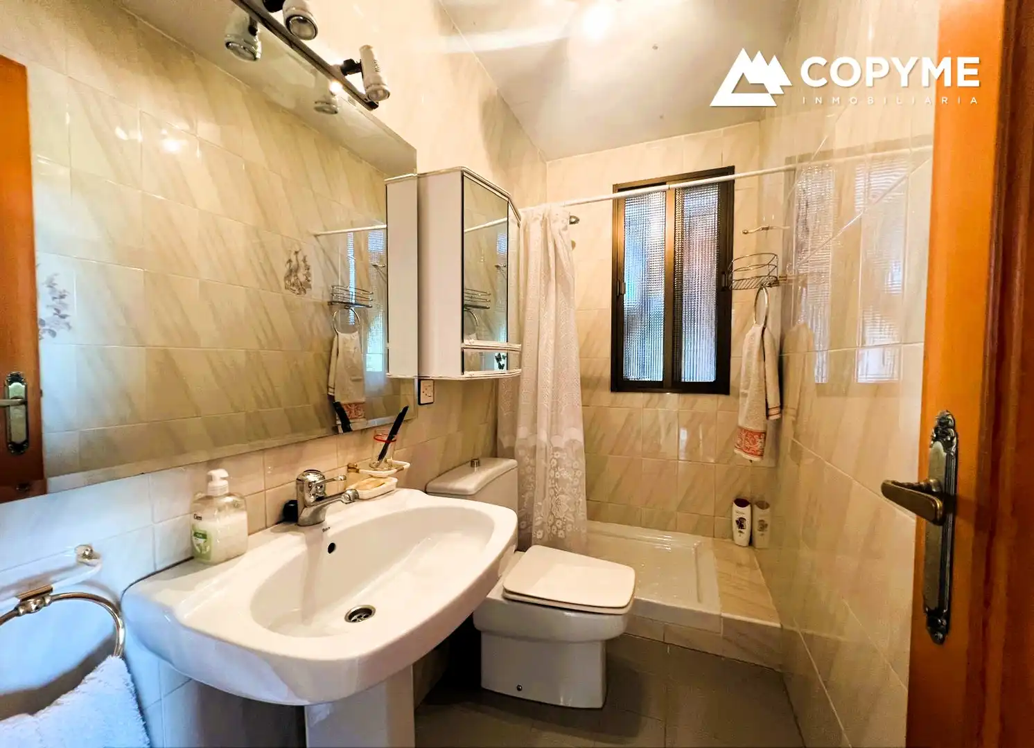 Baño de Casa o chalet en venta en Novés con Calefacción, Jardín privado y Parquet