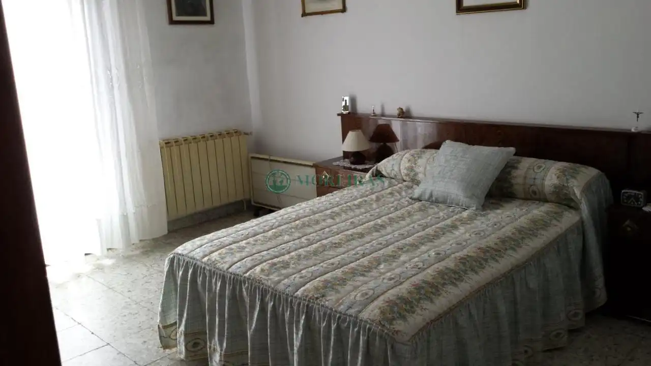Habitación de Casa o chalet en venta en Ourense Capital  con Calefacción y Jardín privado