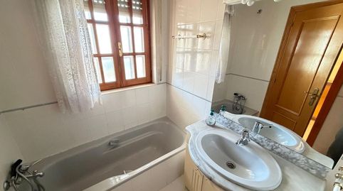 Foto 5 de Casa adosada en venta en Senda de Los Ingleses, Laguna de Duero, Valladolid