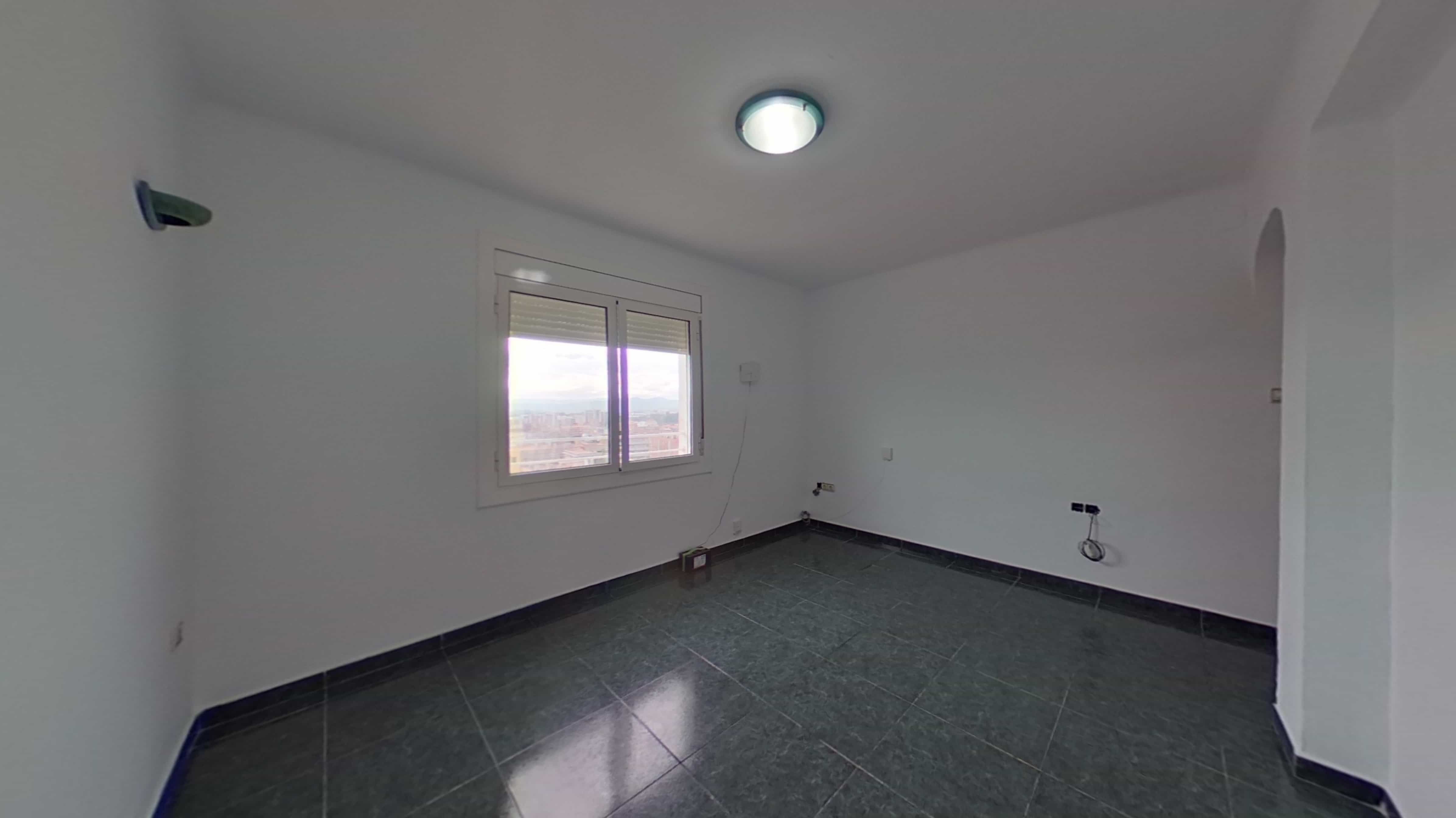 Dormitori de Apartament en venda en Rubí