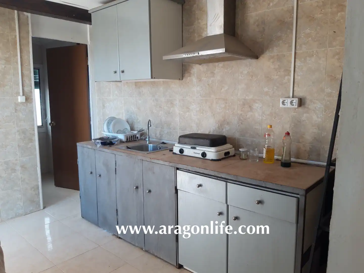 Cocina de Finca rústica en venta en Caspe con Amueblado