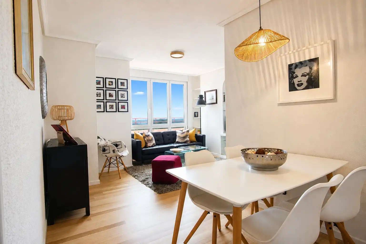 Sala d'estar de Pis de lloguer en Santander amb Calefacció, Terrassa i Moblat