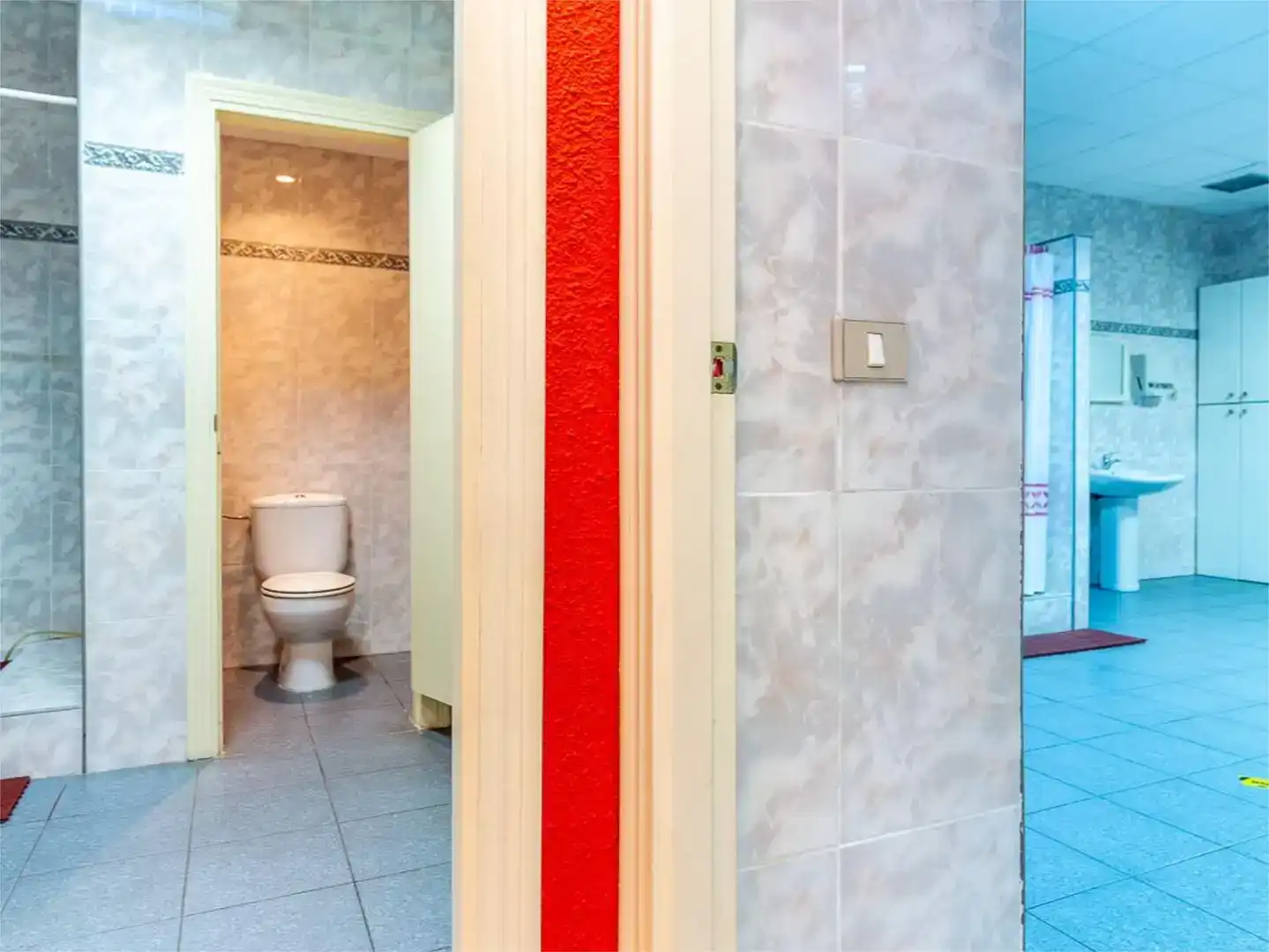Baño de Local en venta en Benicasim / Benicàssim con Aire acondicionado, Parquet y Amueblado