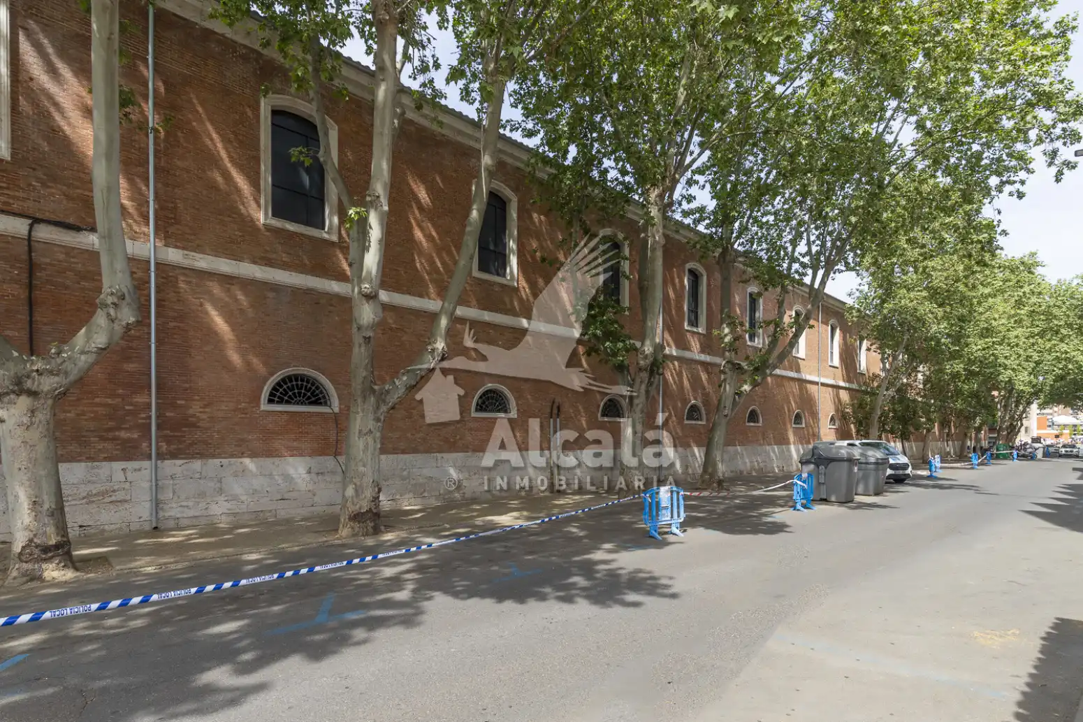 Außenansicht von Einfamilien-Reihenhaus zum Verkauf in Alcalá de Henares