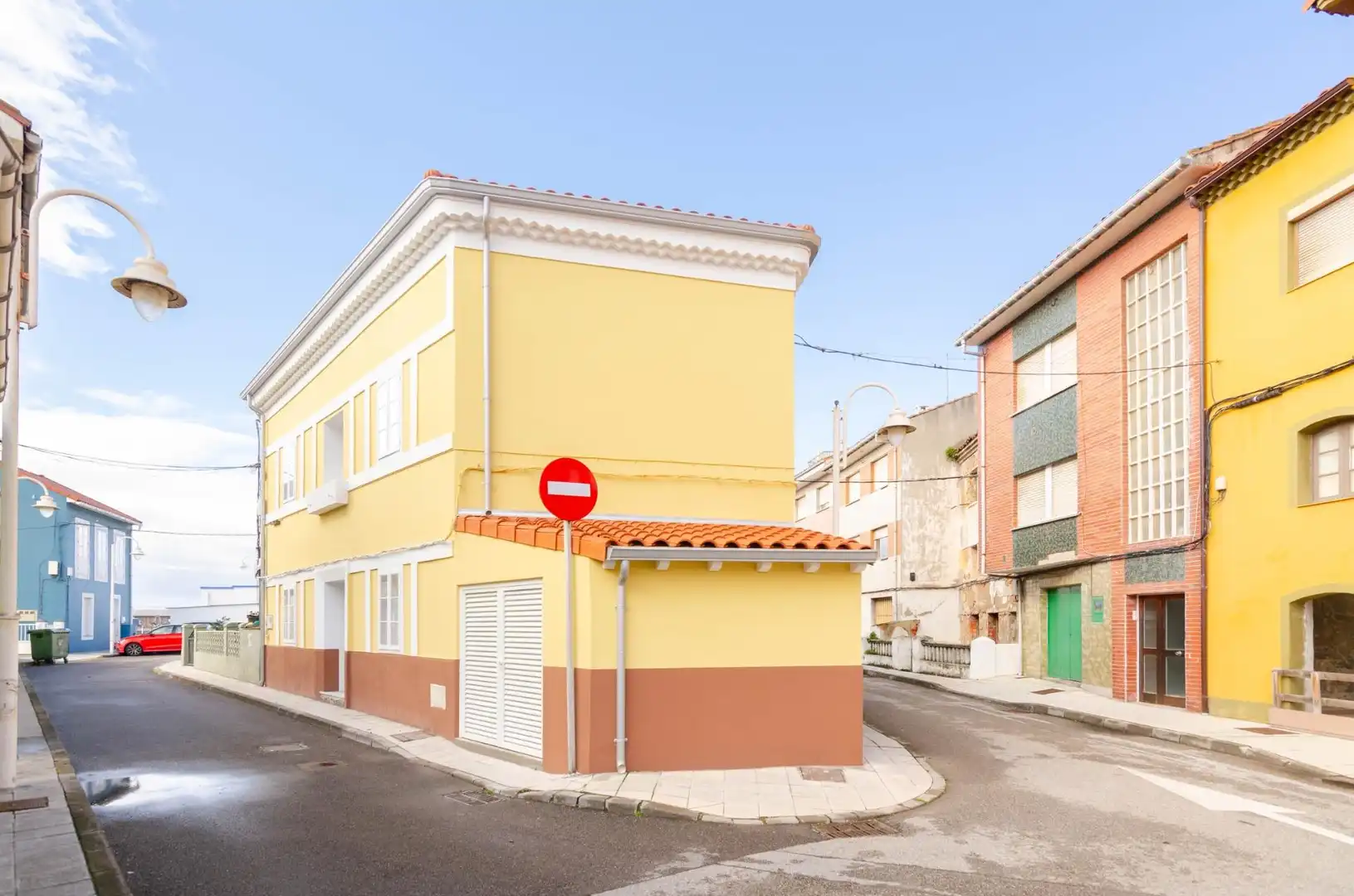 Vista exterior de Casa o xalet en venda en Avilés amb Calefacció
