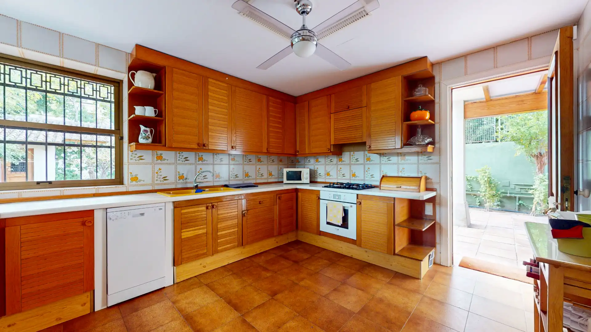 Cocina de Casa o chalet en venta en Murcia con Aire acondicionado, Calefacción y Jardín privado