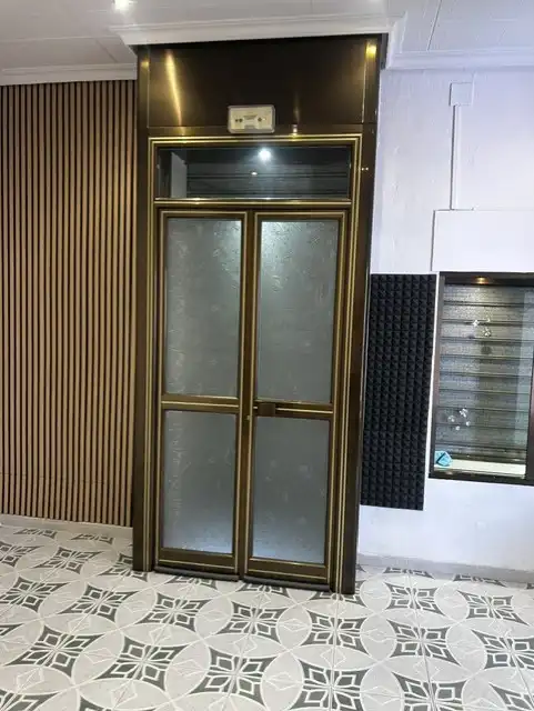 Geschaftsraum zur Miete in Córdoba