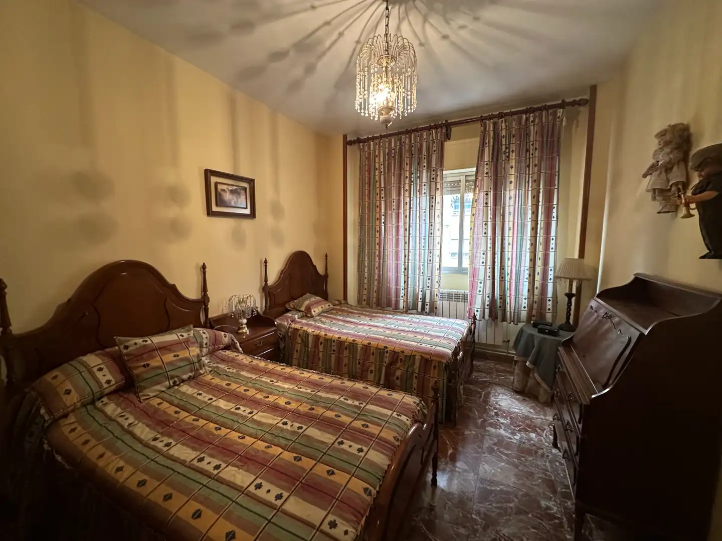 Habitación de Piso en venta en Úbeda con Aire acondicionado, Calefacción y Terraza