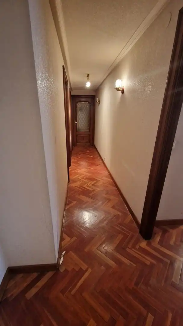 Piso en venta en León Capital  con Calefacción, Parquet y Terraza