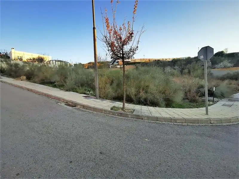 Terreno rustico in vendita a La Zubia Ciudad